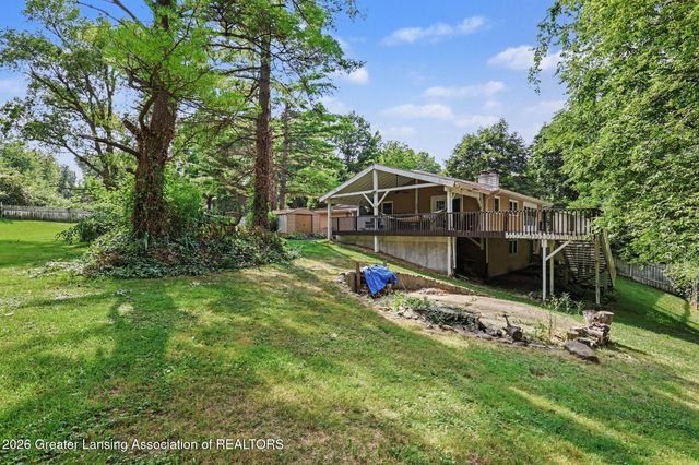 6276 Willow Highway, Grand Ledge, MI 48837