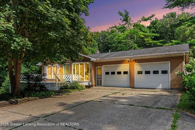 6276 Willow Highway, Grand Ledge, MI 48837
