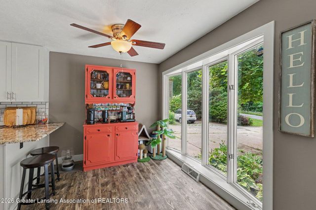 6276 Willow Highway, Grand Ledge, MI 48837
