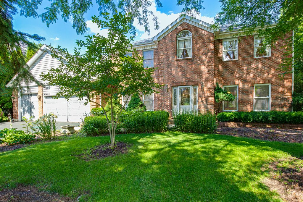 4N411 Trinity Lane, West Chicago, IL 60185