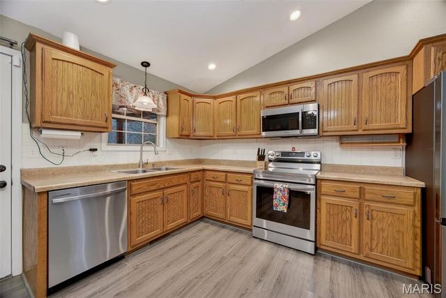 20607 London Lane, Waynesville, MO 65583