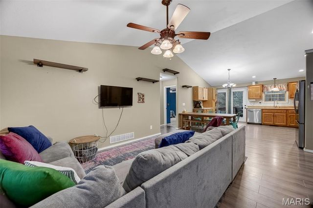 20607 London Lane, Waynesville, MO 65583