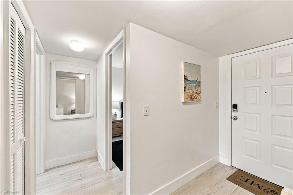 7360 Glenmoor LN 205, NAPLES, FL 34104 — photo 4
