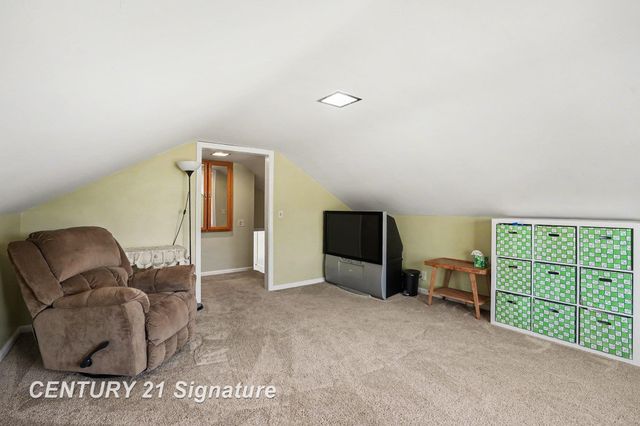 3105 E Stewart Road, Midland Twp, MI 48640