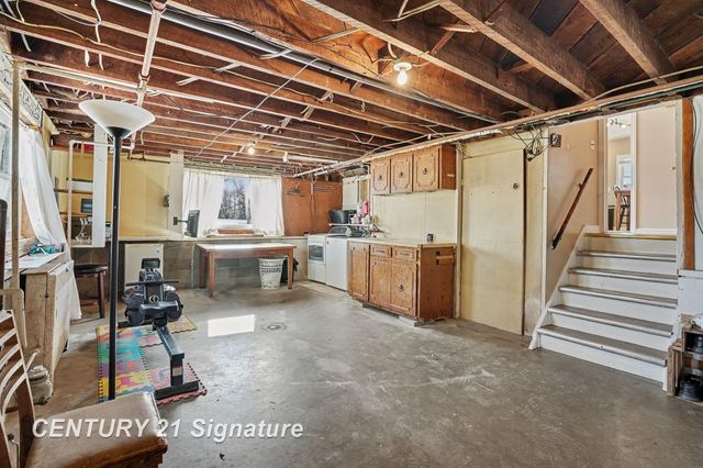 3105 E Stewart Road, Midland Twp, MI 48640