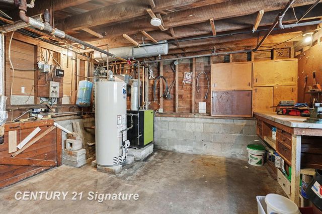 3105 E Stewart Road, Midland Twp, MI 48640