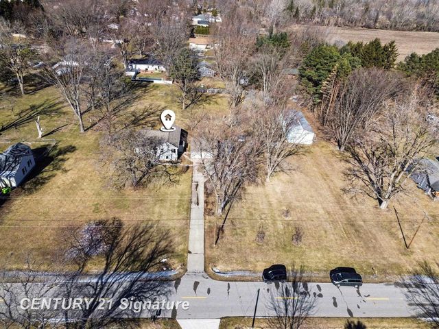 3105 E Stewart Road, Midland Twp, MI 48640