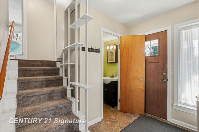 3105 E Stewart Road, Midland Twp, MI 48640