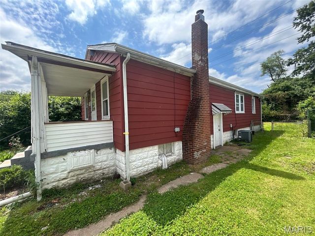 8527 Kempland Place, St Louis, MO 63132