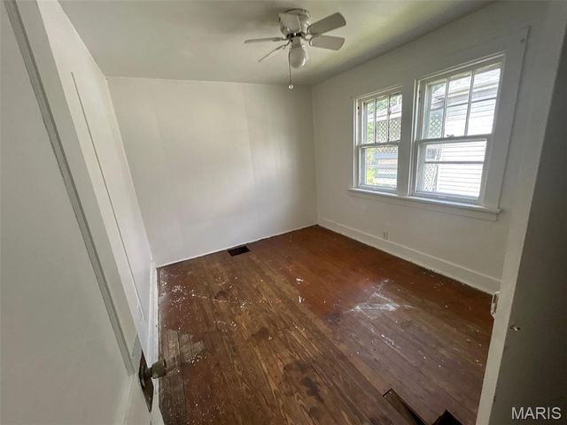 8527 Kempland Place, St Louis, MO 63132