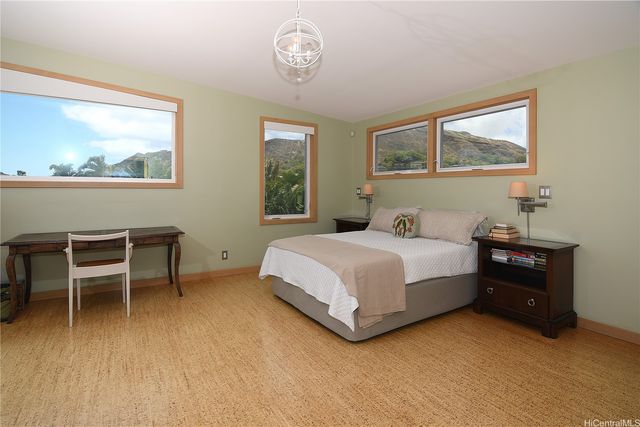 4072 Kulamanu Street, Honolulu, HI 96816