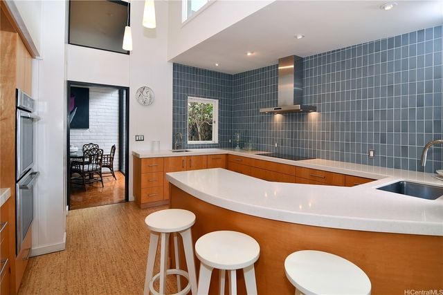 4072 Kulamanu Street, Honolulu, HI 96816