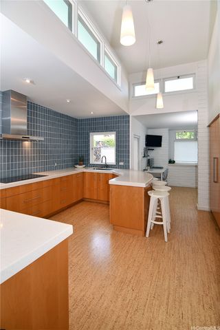 4072 Kulamanu Street, Honolulu, HI 96816