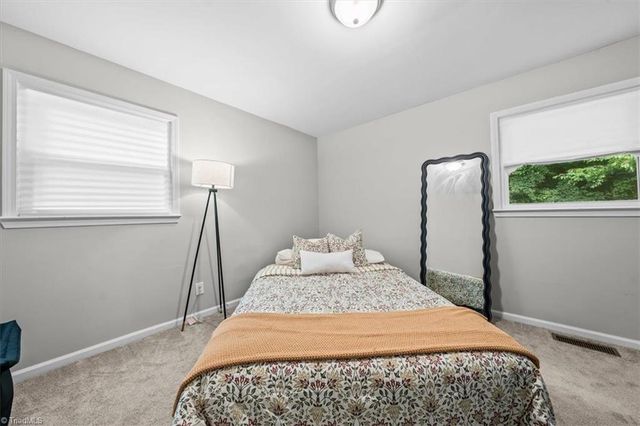3855 Queen Ann Circle, Winston-salem, NC 27106