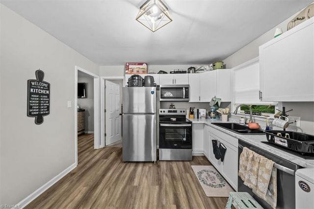 3855 Queen Ann Circle, Winston-salem, NC 27106