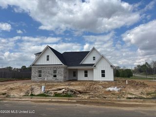 926 Buttermilk Drive, Nesbit, MS 38651