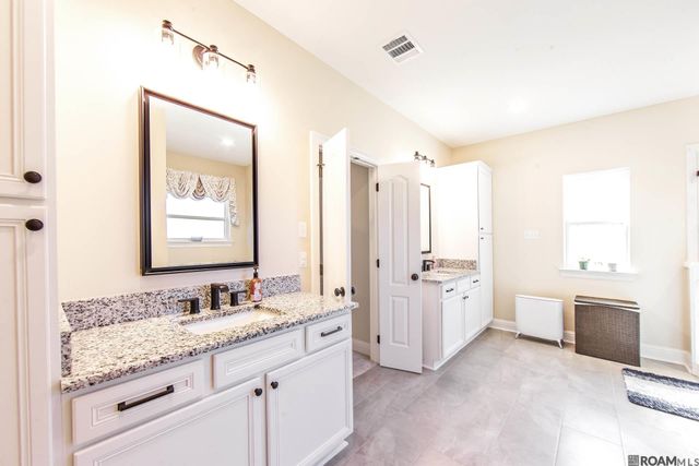 32147 Lower Rome Rd, Springfield, LA 70462