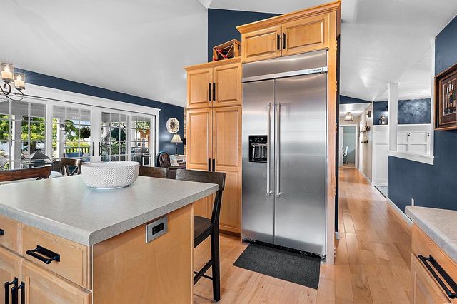 1220 STILLMEADOW LANE, Menasha, WI 54952