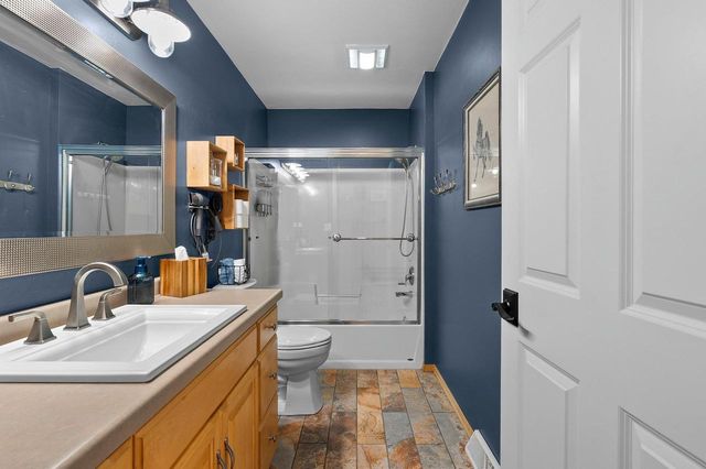 1220 STILLMEADOW LANE, Menasha, WI 54952