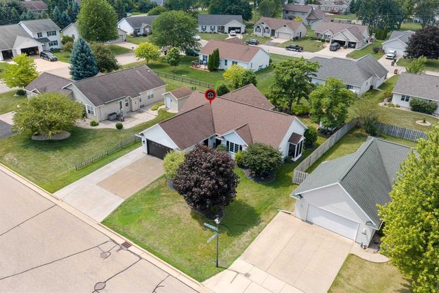 1220 STILLMEADOW LANE, Menasha, WI 54952