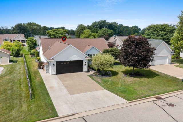 1220 STILLMEADOW LANE, Menasha, WI 54952