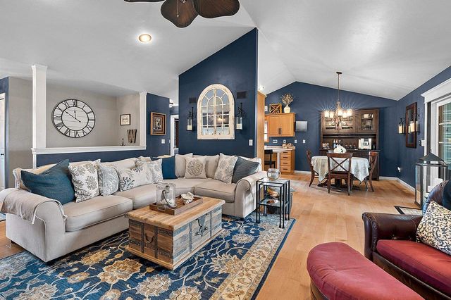 1220 STILLMEADOW LANE, Menasha, WI 54952