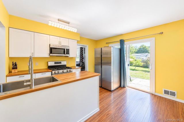 143 Stuyvesant Drive, Port Jefferson Station, NY 11776