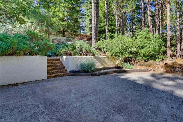 11126 Norager Way, Grass Valley, CA 95949