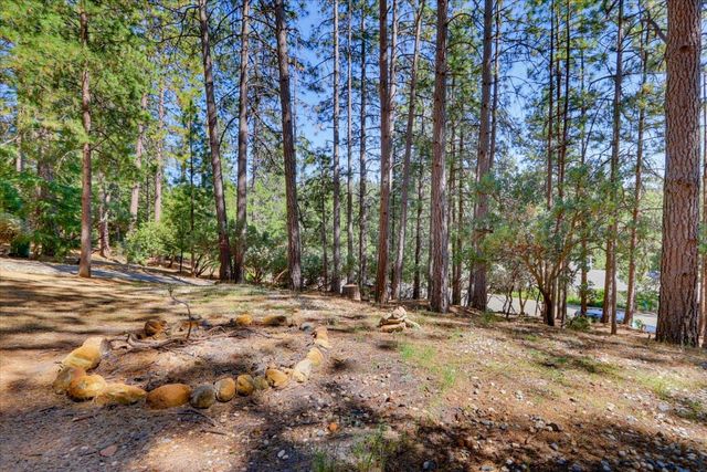 11126 Norager Way, Grass Valley, CA 95949