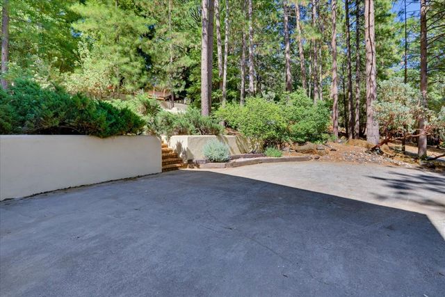 11126 Norager Way, Grass Valley, CA 95949
