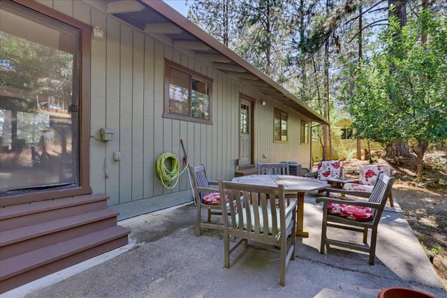 11126 Norager Way, Grass Valley, CA 95949