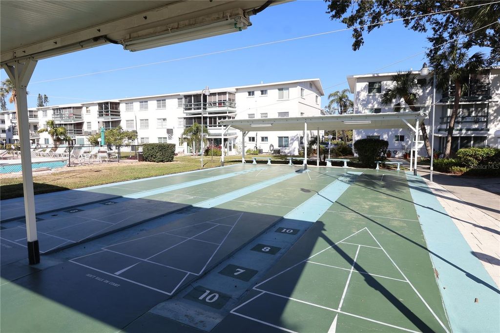 Image 18 of property listing at 1849 SUNNY DRIVE G3, Bradenton, FL 34207