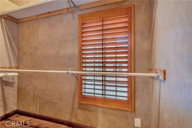 221 Hartford Avenue, Huntington Beach, CA 92648