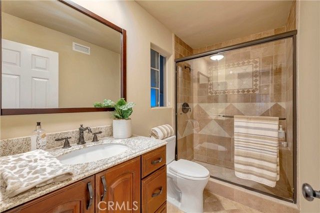 221 Hartford Avenue, Huntington Beach, CA 92648