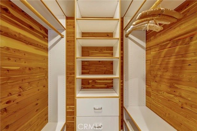 221 Hartford Avenue, Huntington Beach, CA 92648