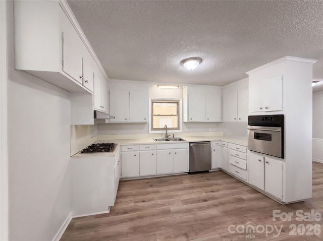 1951 Taylor Drive, Gastonia, NC 28052