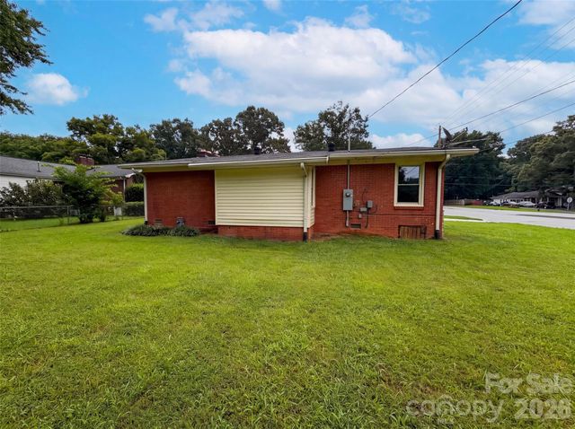 1951 Taylor Drive, Gastonia, NC 28052