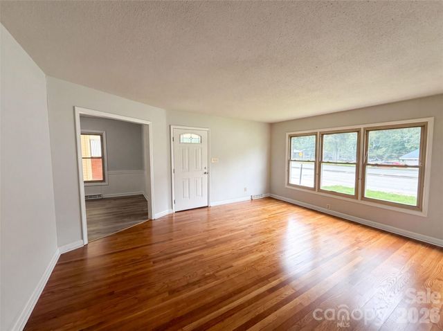 1951 Taylor Drive, Gastonia, NC 28052