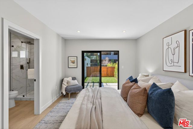 2931 S Bronson Avenue, Los Angeles, CA 90018