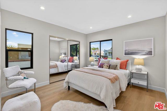 2931 S Bronson Avenue, Los Angeles, CA 90018