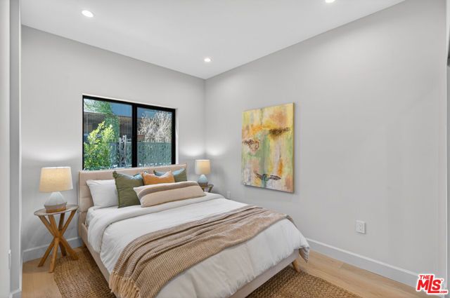 2931 S Bronson Avenue, Los Angeles, CA 90018