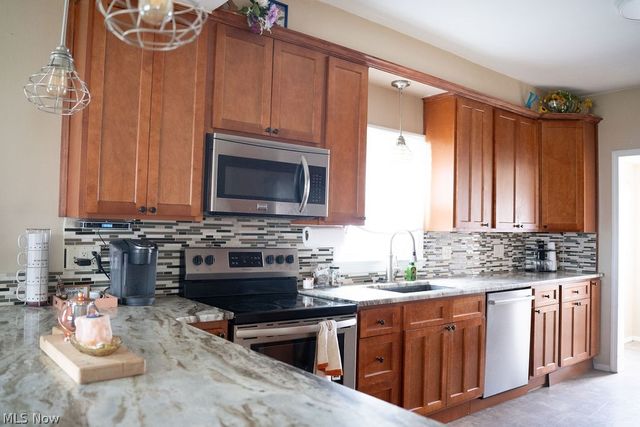 716 N Cross Street, Dover, OH 44622