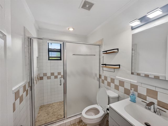 4944 N Hall Street, Dallas, TX 75235