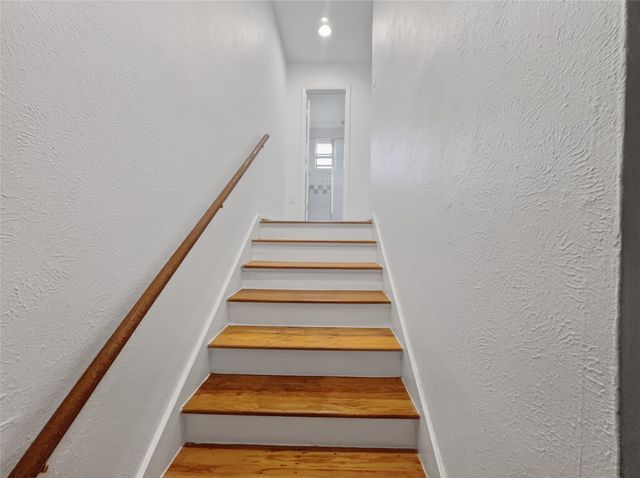 4944 N Hall Street, Dallas, TX 75235