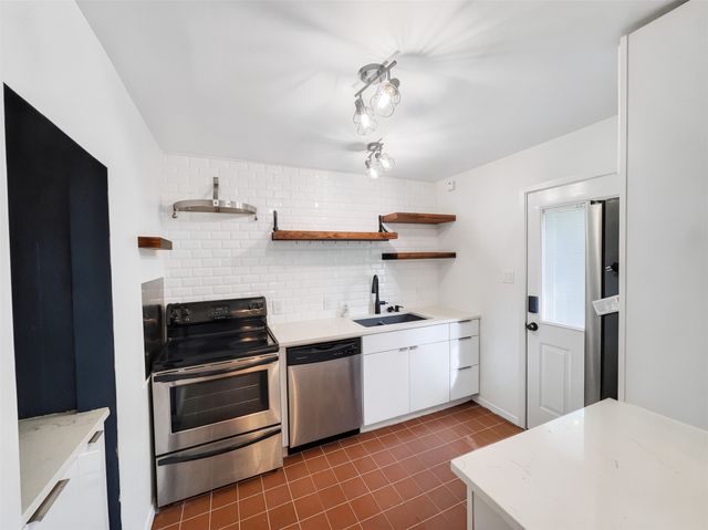 4944 N Hall Street, Dallas, TX 75235