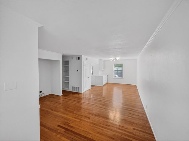 4944 N Hall Street, Dallas, TX 75235