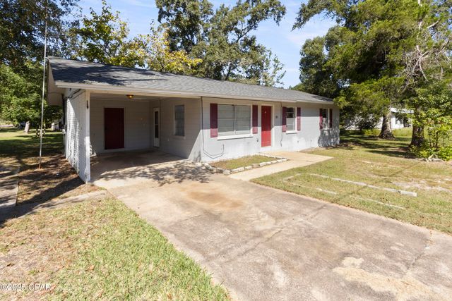 540 4th Street, Chipley, FL 32428
