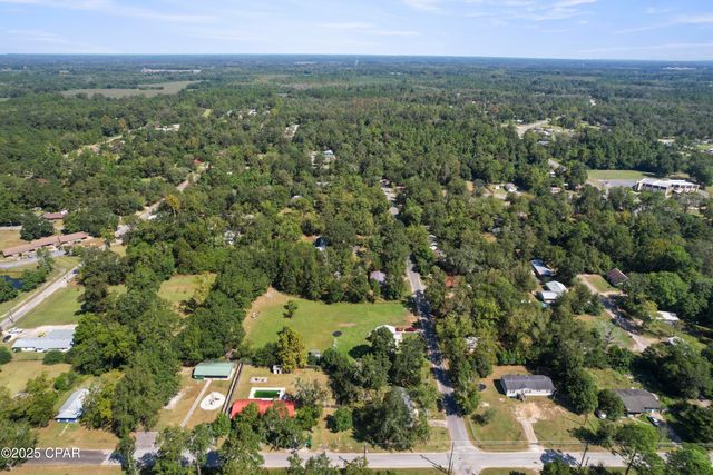 540 4th Street, Chipley, FL 32428