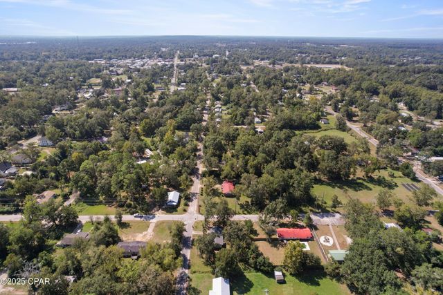 540 4th Street, Chipley, FL 32428