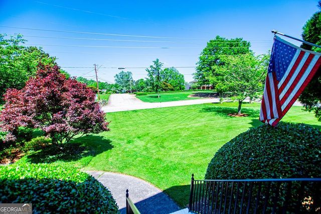 102 S Ole Hickory Trail, Carrollton, GA 30117